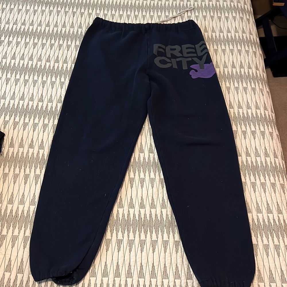 Freecity sweat pants